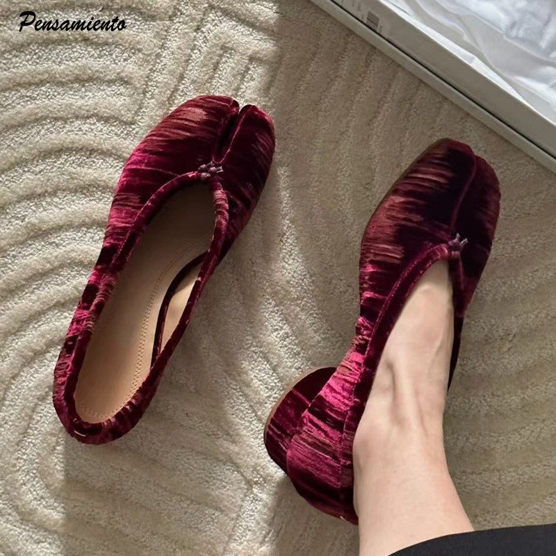 Modische Plissierte Designer-F – Vintage Fashion Designer Bewertung und Preis