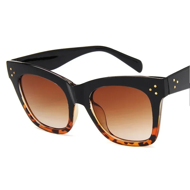 Quadratische Retro-Sonnenbrill – Vintage Fashion Female Bewertung und Preis
