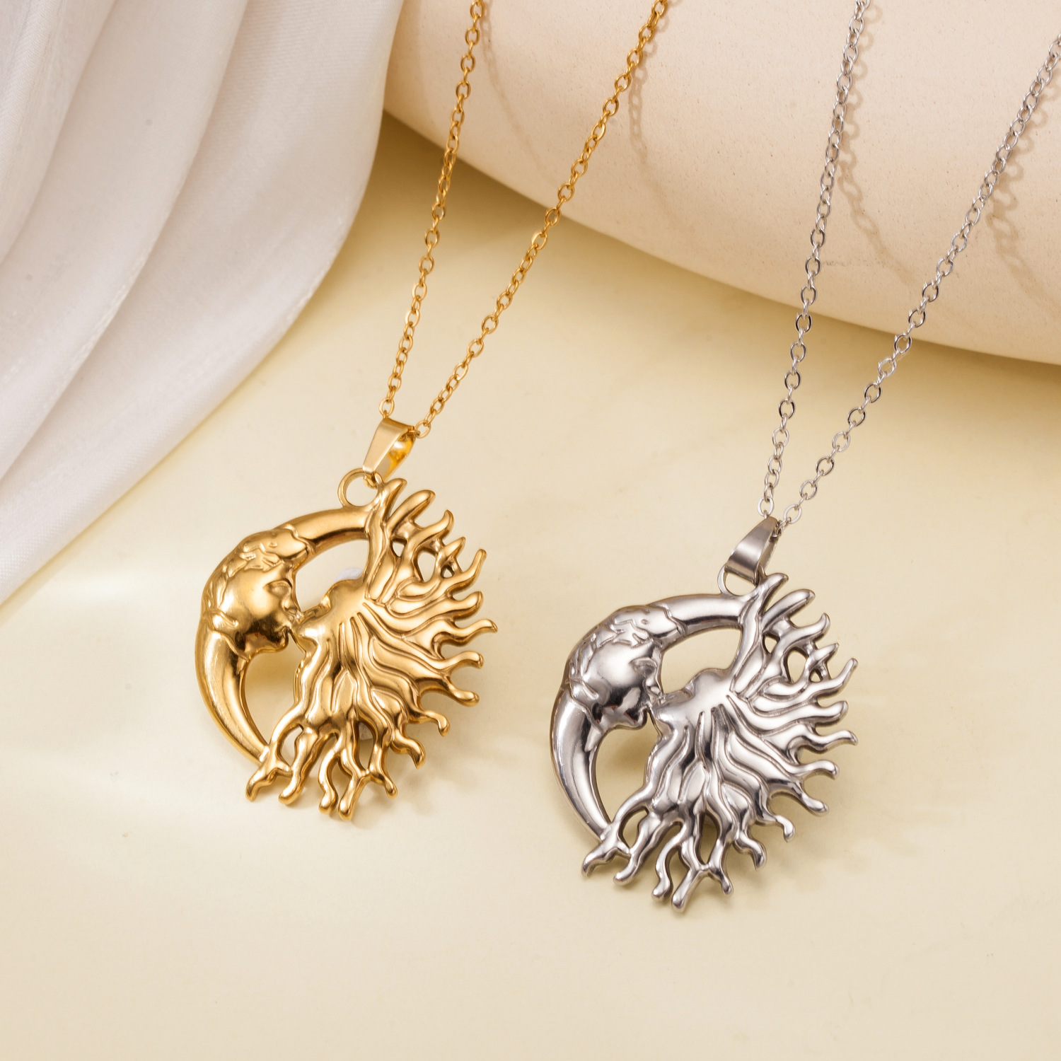 Sonne- und Mond-Halskette für  – Vintage Fashion Look Bewertung und Preis