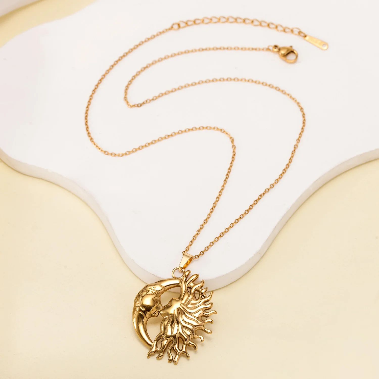 Sonne- und Mond-Halskette für  – Vintage Fashion Look Bewertung und Preis